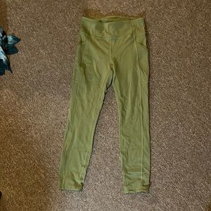 Size 3/4 lululemon green/sage leggings with pockets
